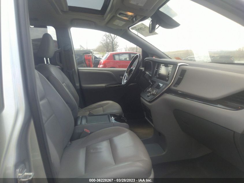 2019 TOYOTA SIENNA XLE AUTO ACCESS - 5TDYZ3DC0KS969733