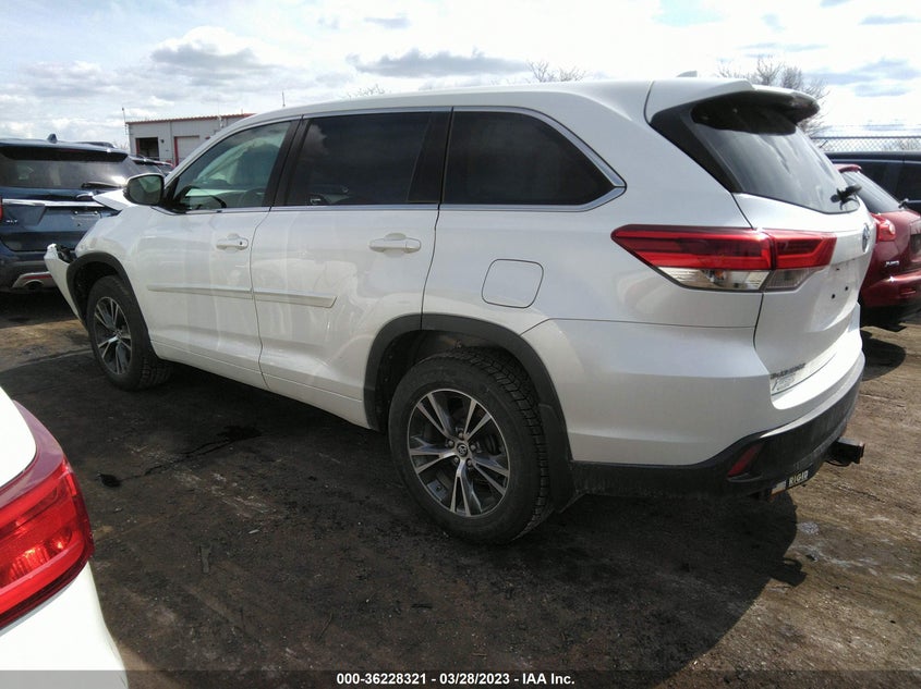 VIN 5TDBZRFHXJS870952 2018 TOYOTA HIGHLANDER LE