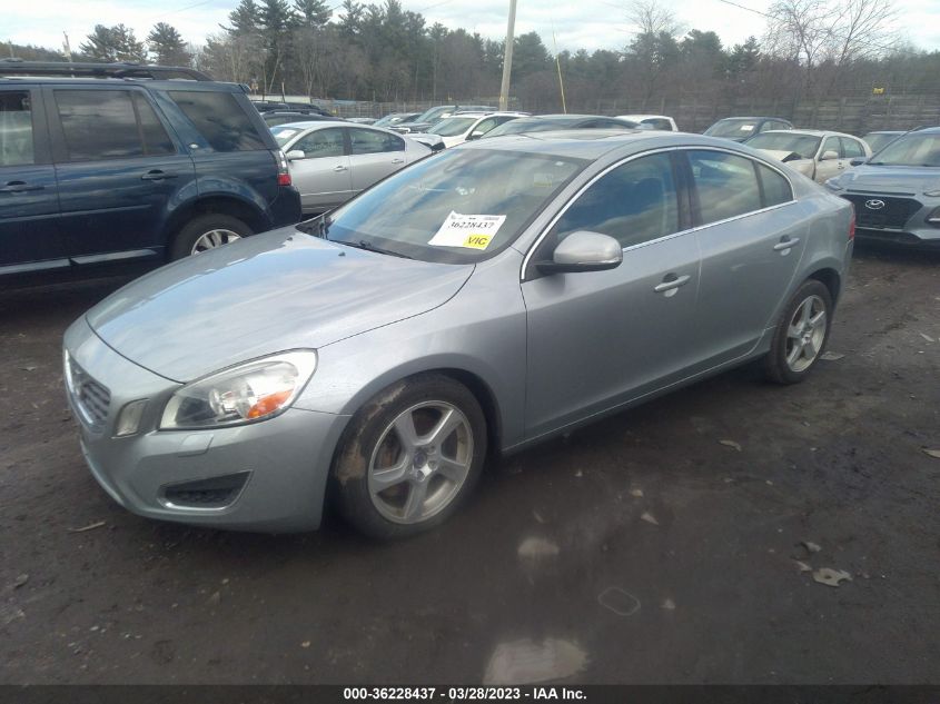 2013 VOLVO S60 T5 - YV1612FH2D2183874