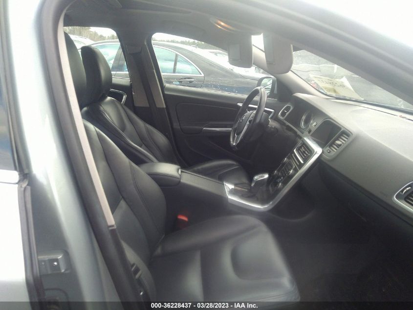 2013 VOLVO S60 T5 - YV1612FH2D2183874