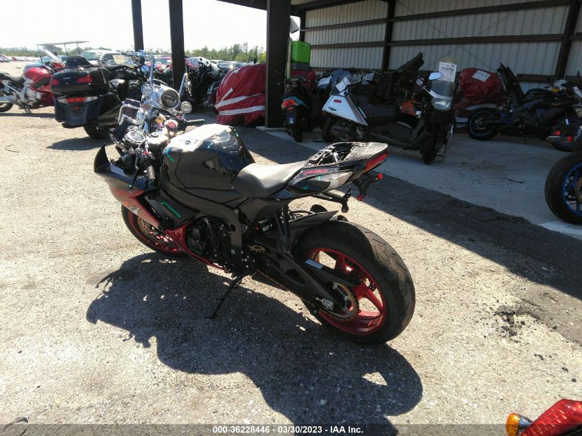 2018 SUZUKI GSX-R750 - JS1GR7MA0J2101717