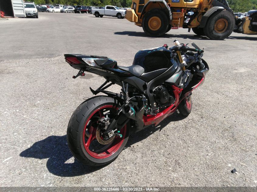2018 SUZUKI GSX-R750 - JS1GR7MA0J2101717