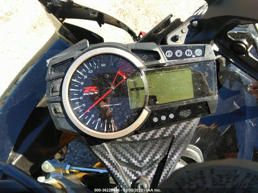 2018 SUZUKI GSX-R750 - JS1GR7MA0J2101717