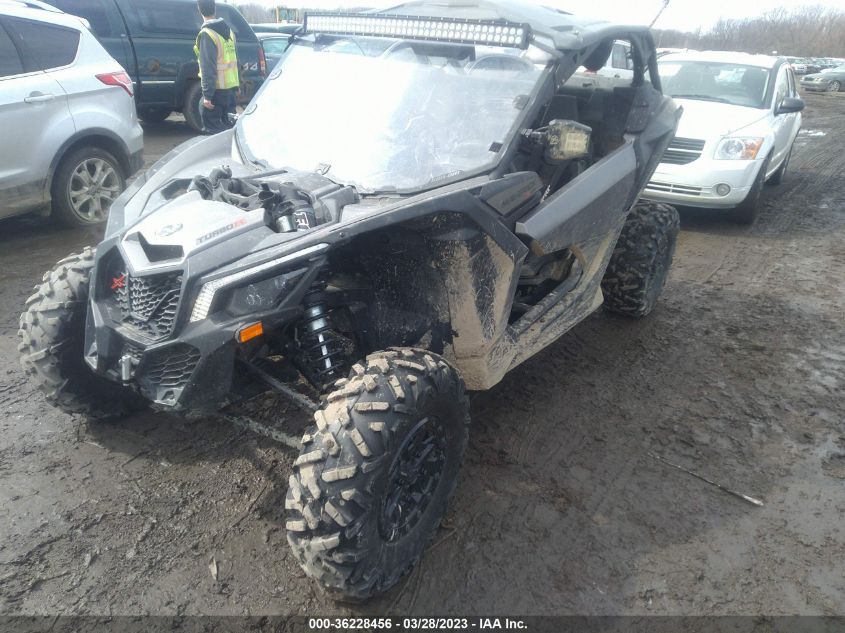 2019 CAN-AM MAVERICK X3 X DS TURBO R - 3JBVDAW42KK002079