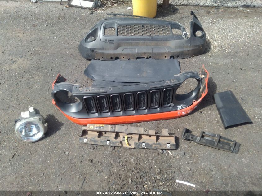 2016 JEEP RENEGADE TRAILHAWK - ZACCJBCT1GPD50754
