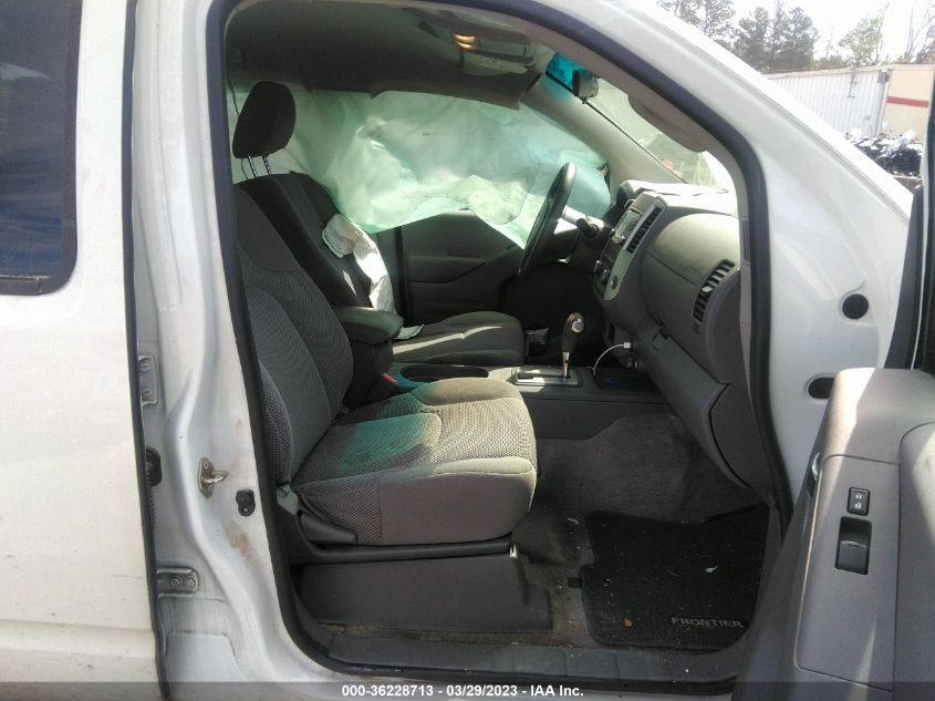 2017 NISSAN FRONTIER SV V6 - 1N6AD0ER6HN763930