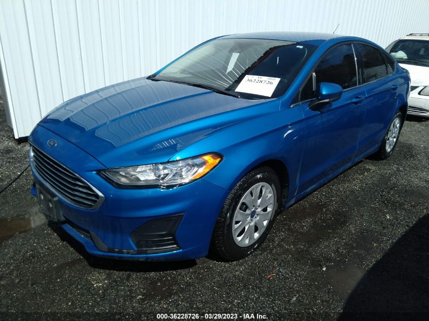 2019 FORD FUSION S - 3FA6P0G73KR103575