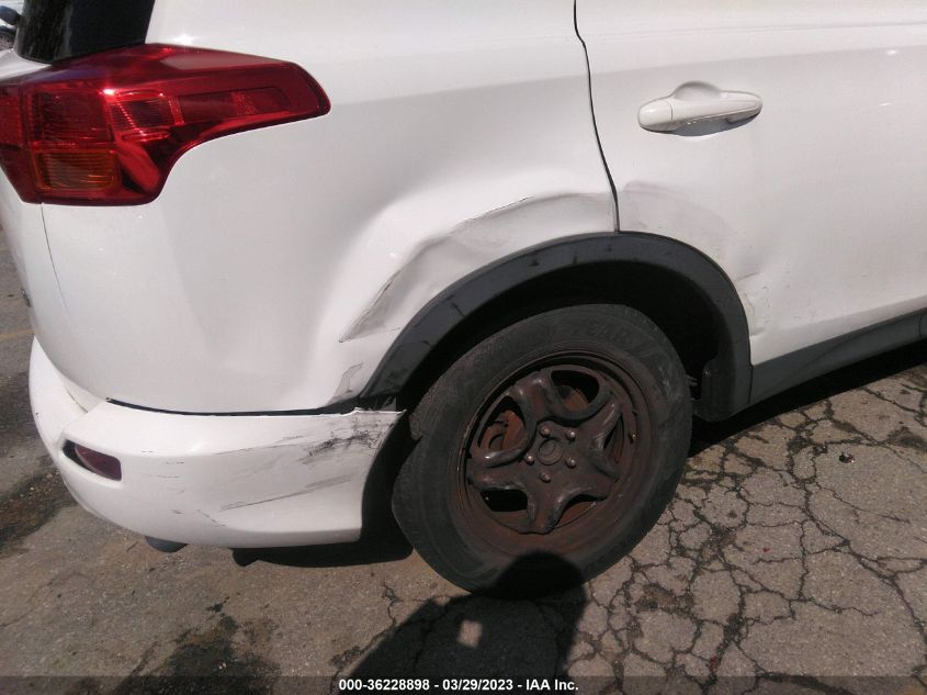 2015 TOYOTA RAV4 LE - JTMZFREV9FJ041759
