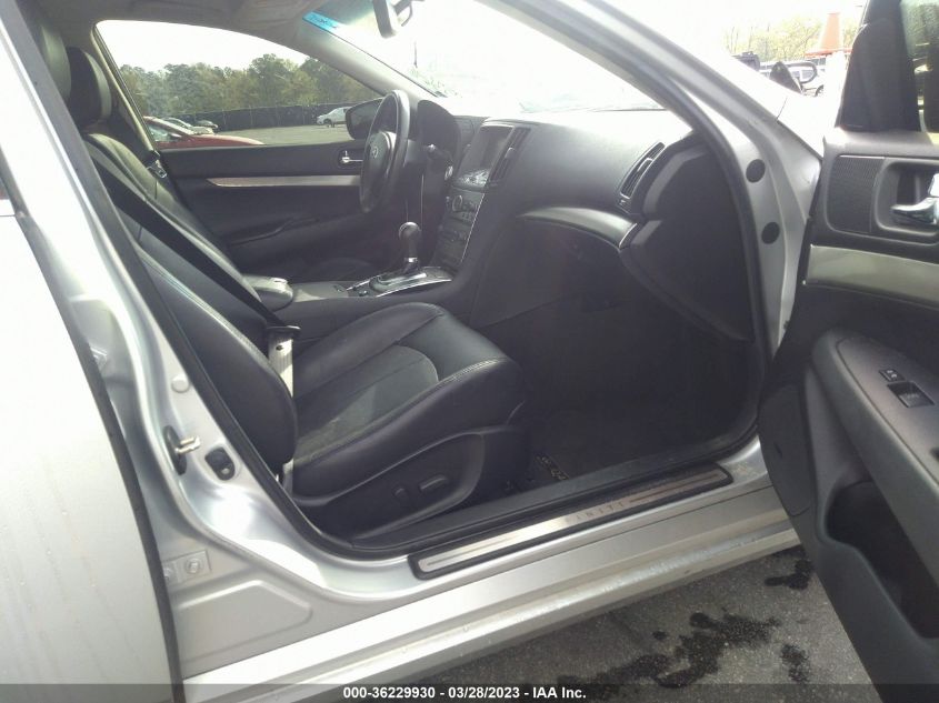 2015 INFINITI Q40 JN1CV6AP3FM580619