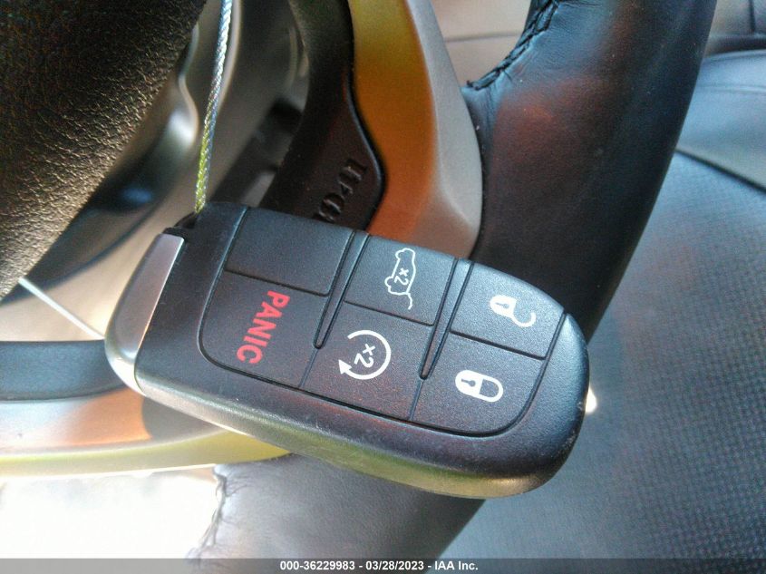 2014 JEEP GRAND CHEROKEE SUMMIT - 1C4RJFJG4EC444037