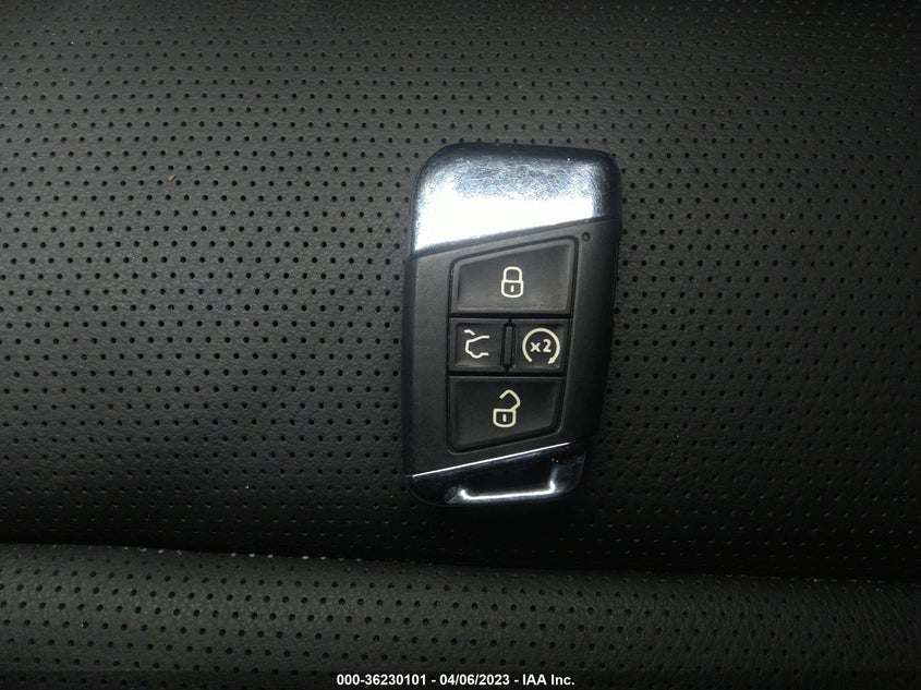 VIN 1V2TE2CA4MC222302 2021 VOLKSWAGEN ATLAS CROSS SPORT 3.6L V6 SEL PREMIUM