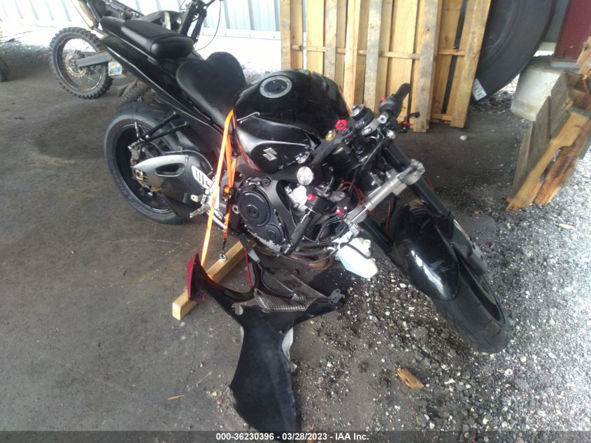 2006 SUZUKI GSX-R750 K6 - JS1GR7KA062101954