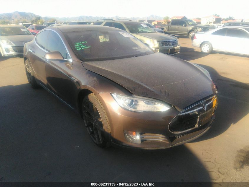2013 TESLA MODEL S PERFORMANCE - 5YJSA1DP1DFP26184
