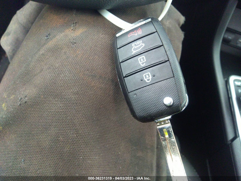 VIN KNDPMCAC7L7708996 2020 KIA SPORTAGE LX