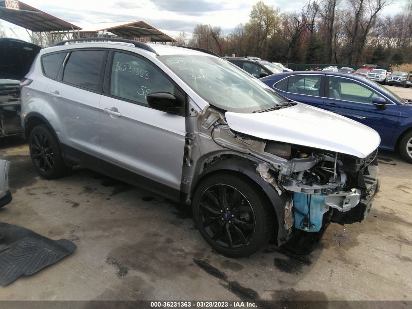 2017 FORD ESCAPE SE - 1FMCU9GD2HUD64824