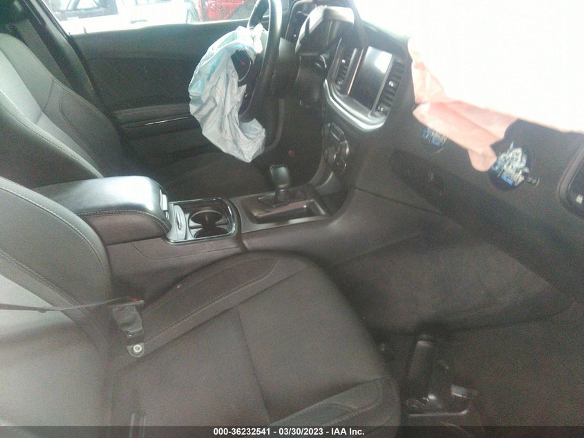 VIN 2C3CDXHG3JH273026 2018 DODGE CHARGER SXT PLUS