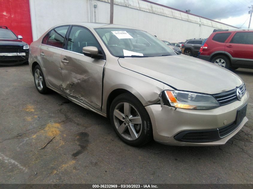 2013 VOLKSWAGEN JETTA SEDAN TDI W/PREMIUM - 3VWLL7AJ6DM231876