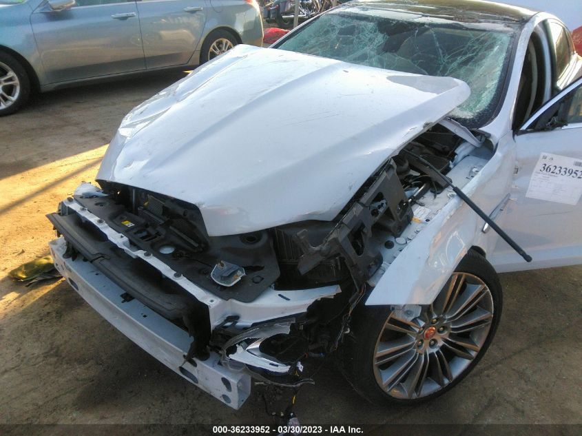 2016 JAGUAR XJ R-SPORT - SAJWJ1CD4G8W03168
