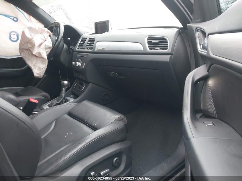 VIN WA1JCCFS1JR013305 2018 AUDI Q3 PREMIUM PLUS
