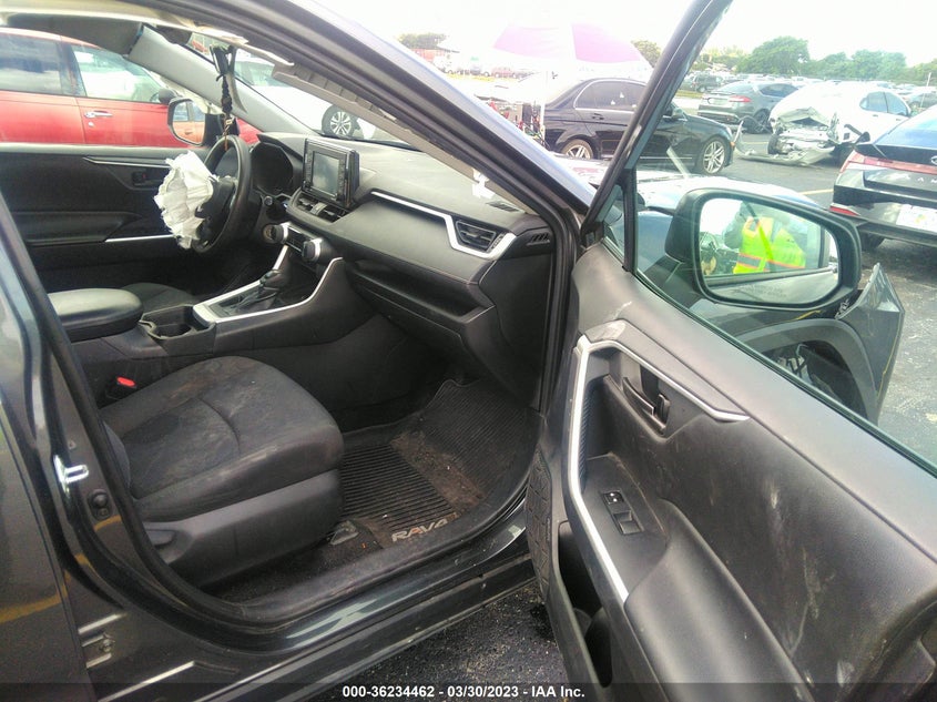 VIN 2T3H1RFV4LC055978 2020 TOYOTA RAV4 LE