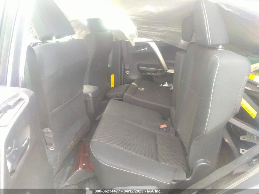 VIN JTMRFREV2HJ135145 2017 TOYOTA RAV4 XLE