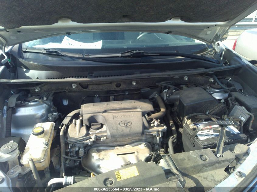 2013 TOYOTA RAV4 LE - JTMZFREV8D5017880