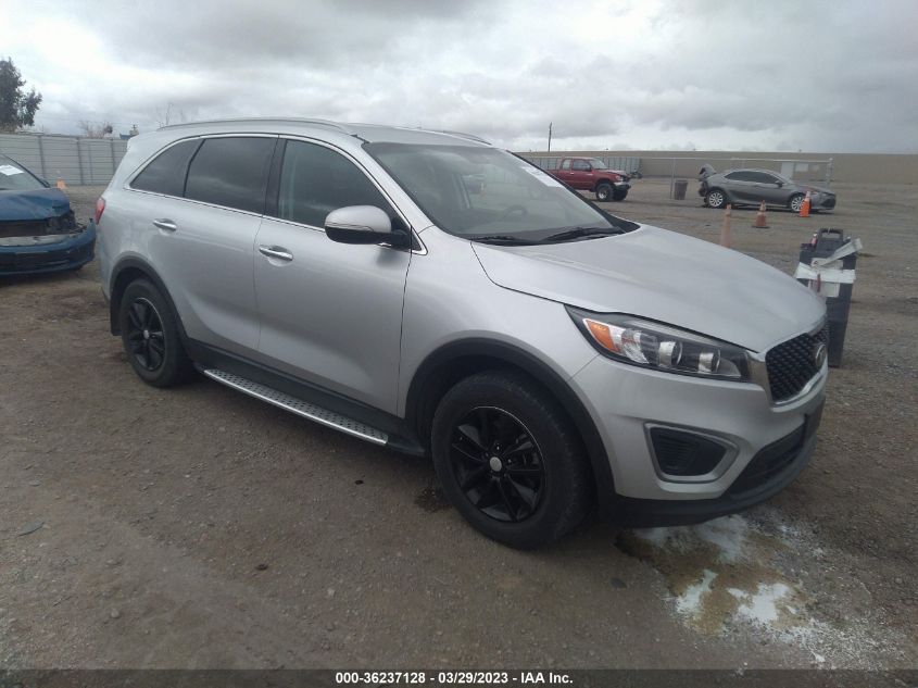 2017 KIA SORENTO LX - 5XYPG4A38HG195877