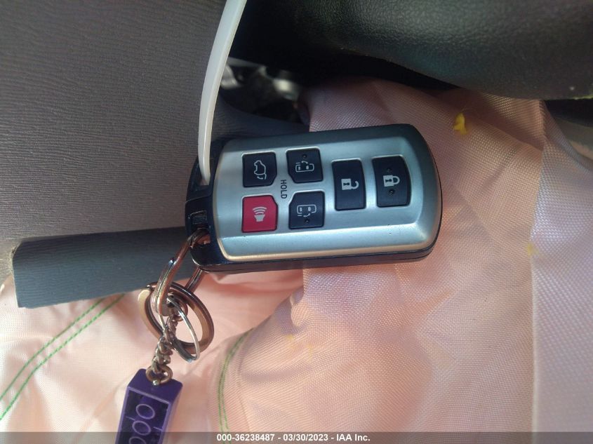 2013 TOYOTA SIENNA XLE AAS/XLE/LTD - 5TDYK3DC1DS293364