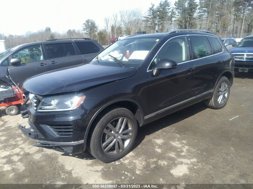2016 VOLKSWAGEN TOUAREG LUX - WVGEF9BP5GD012422