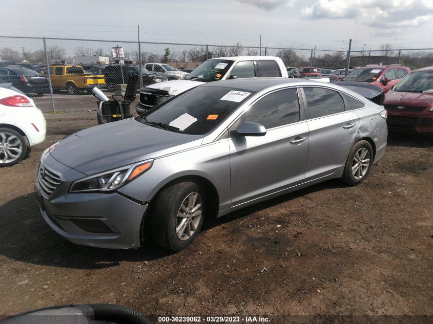 2016 HYUNDAI SONATA 2.4L SE - 5NPE24AF2GH302882