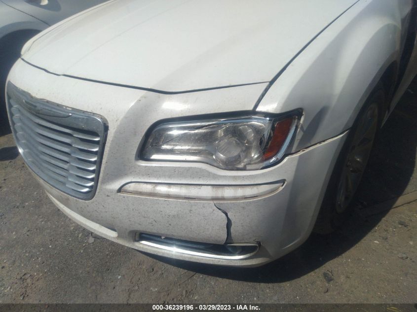 2014 CHRYSLER 300 300C - 2C3CCAEGXEH303763