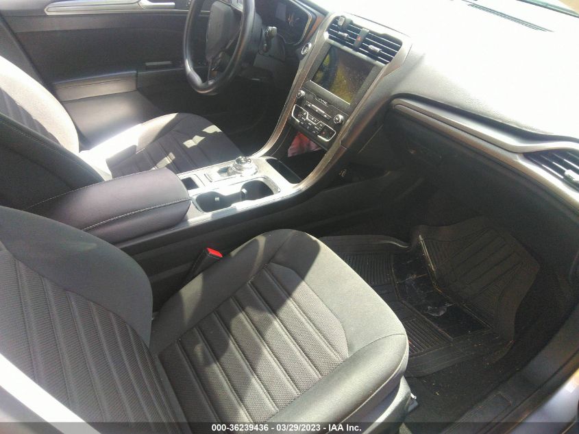 2020 FORD FUSION SE - 3FA6P0T91LR236411