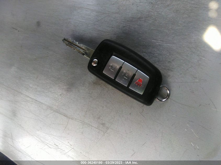 2015 NISSAN ROGUE S - KNMAT2MV1FP587645