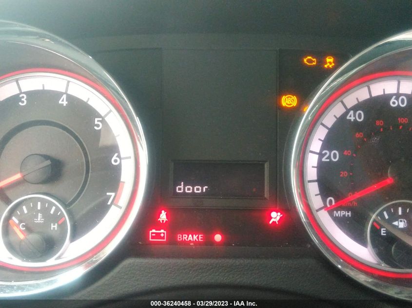 2018 DODGE GRAND CARAVAN SXT 2C4RDGCG7JR163250