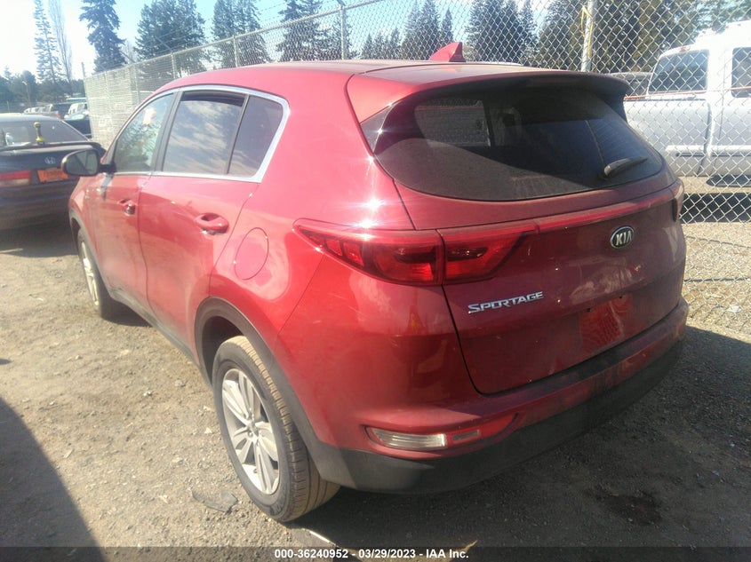 VIN KNDPMCAC8J7444698 2018 KIA SPORTAGE LX