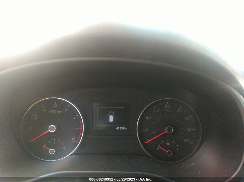 VIN KNDPMCAC8J7444698 2018 KIA SPORTAGE LX