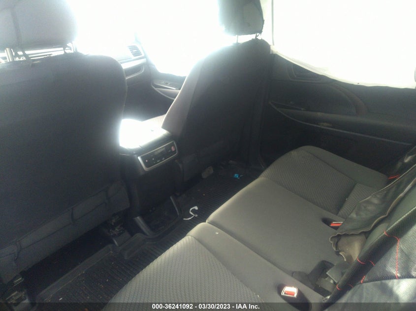 VIN 5TDZZRFH1JS258315 2018 TOYOTA HIGHLANDER LE