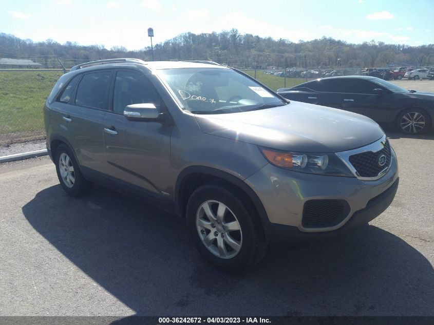 2013 KIA SORENTO LX - 5XYKTDA25DG310118