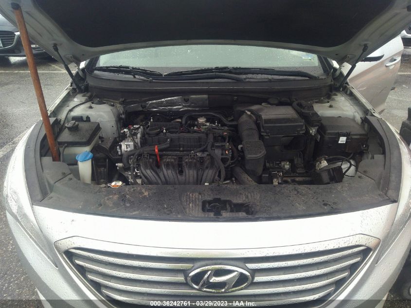 2015 HYUNDAI SONATA 2.4L SE - 5NPE24AF0FH065064