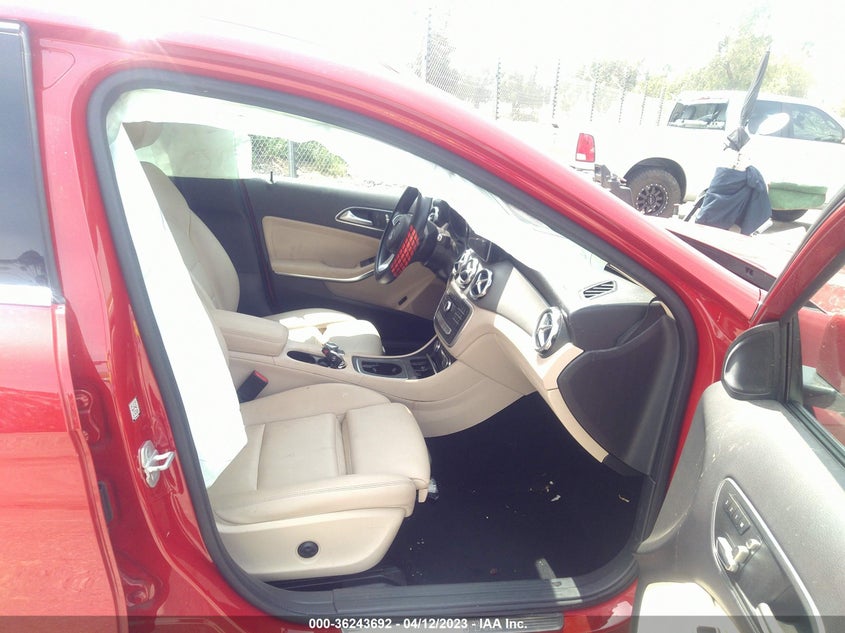 VIN WDCTG4EB3JJ424823 2018 MERCEDES-BENZ GLA GLA 250