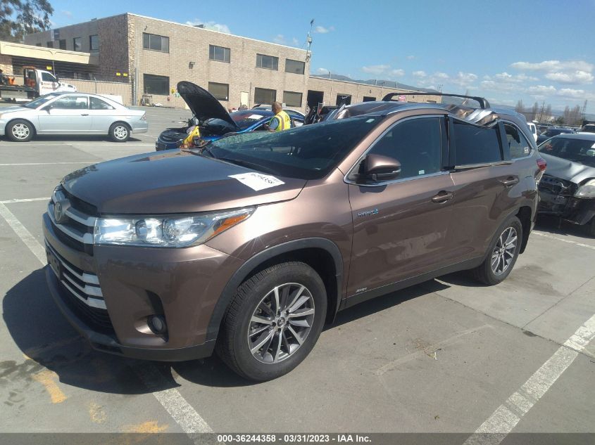 2019 TOYOTA HIGHLANDER HYBRID XLE - 5TDJGRFH8KS058696