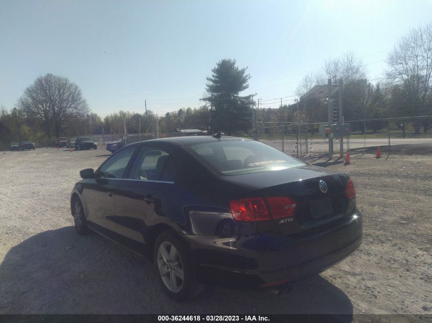 2013 VOLKSWAGEN JETTA SEDAN TDI - 3VWLL7AJ0DM404601