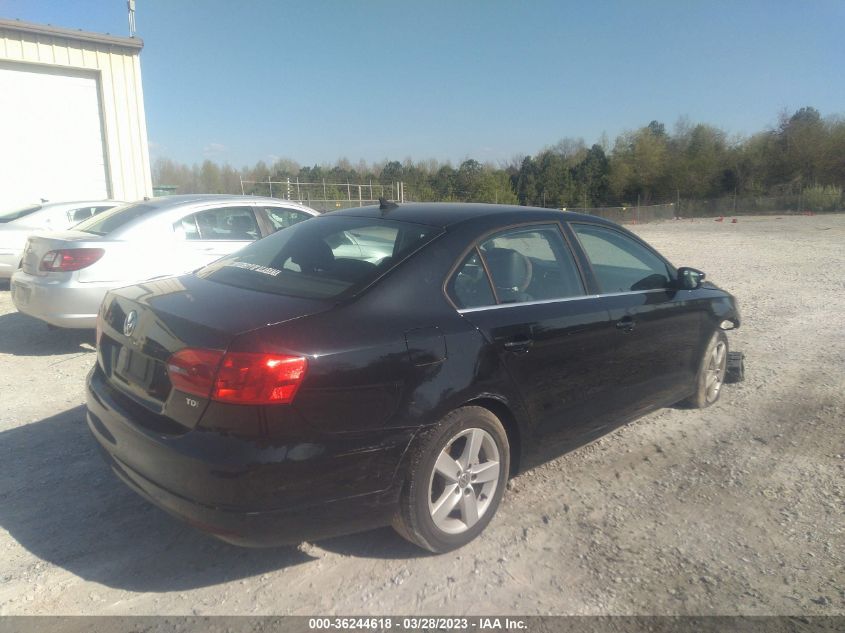 2013 VOLKSWAGEN JETTA SEDAN TDI - 3VWLL7AJ0DM404601