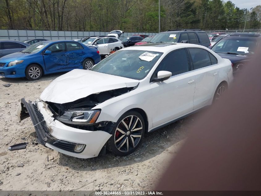 2013 VOLKSWAGEN GLI AUTOBAHN W/NAV 3VW5A7AJ3DM360771