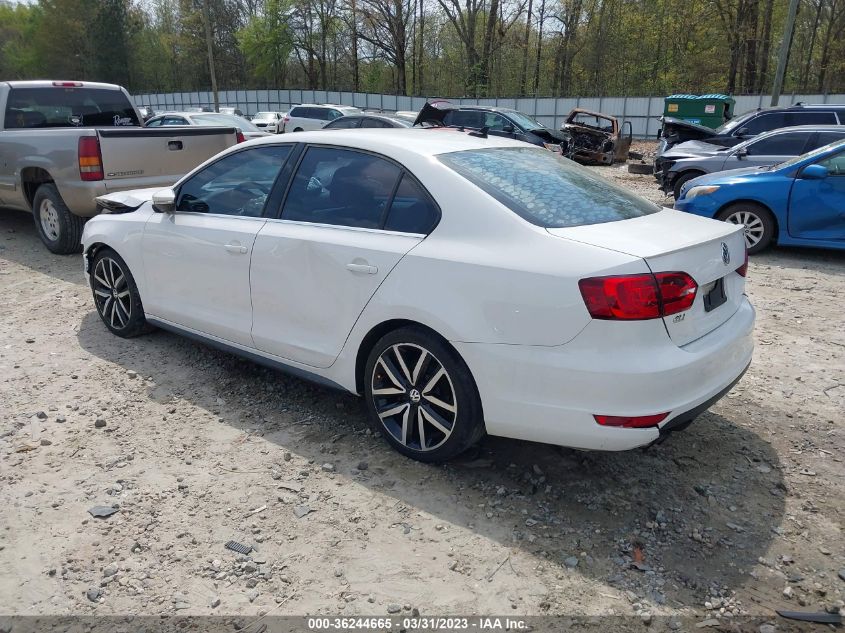 2013 VOLKSWAGEN GLI AUTOBAHN W/NAV 3VW5A7AJ3DM360771