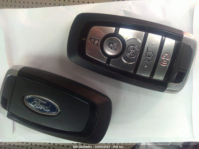 VIN 1FMCU0H65LUC33150 2020 FORD ESCAPE SEL