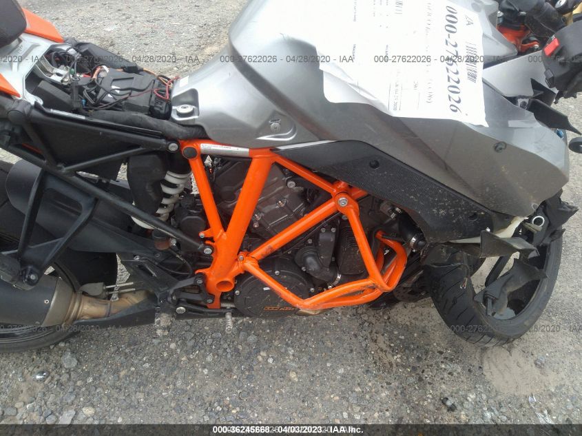 2017 KTM 1290 SUPER DUKE GT VBKV6940XHM953823