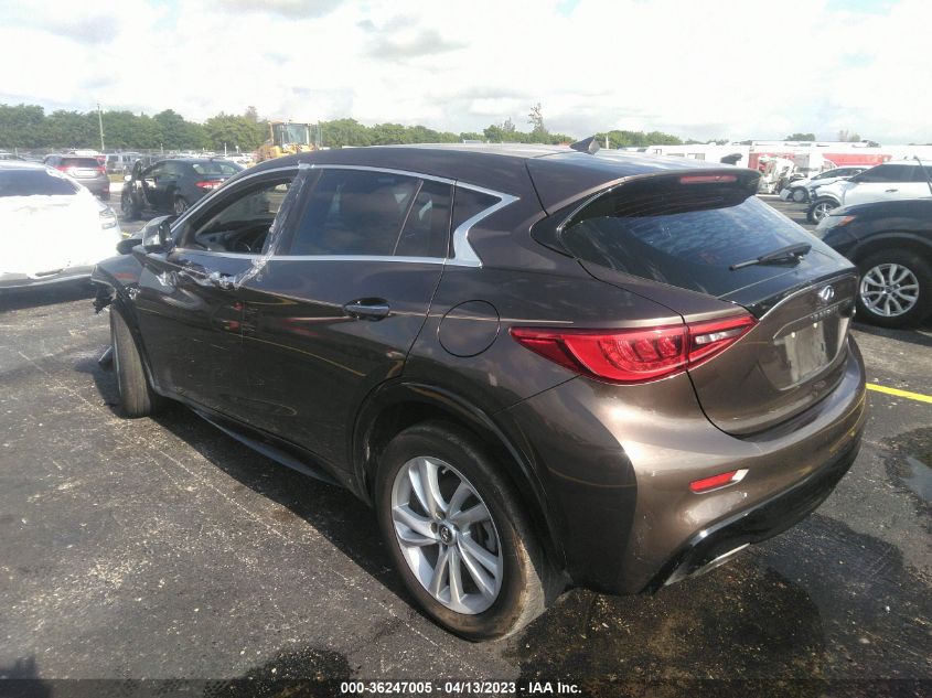 2018 INFINITI QX30 BASE SJKCH5CP0JA040731