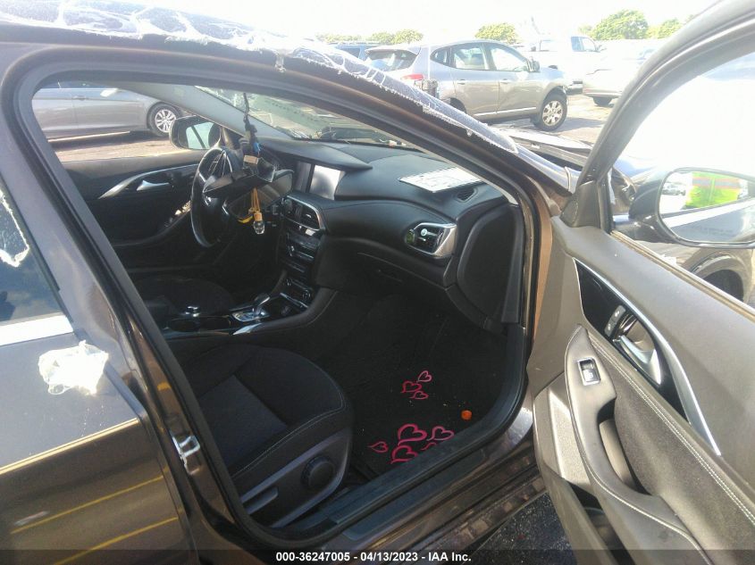 2018 INFINITI QX30 BASE SJKCH5CP0JA040731