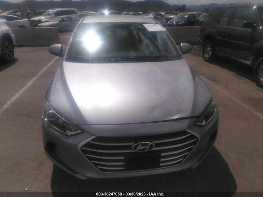 VIN 5NPD74LF4HH138577 2017 HYUNDAI ELANTRA SE
